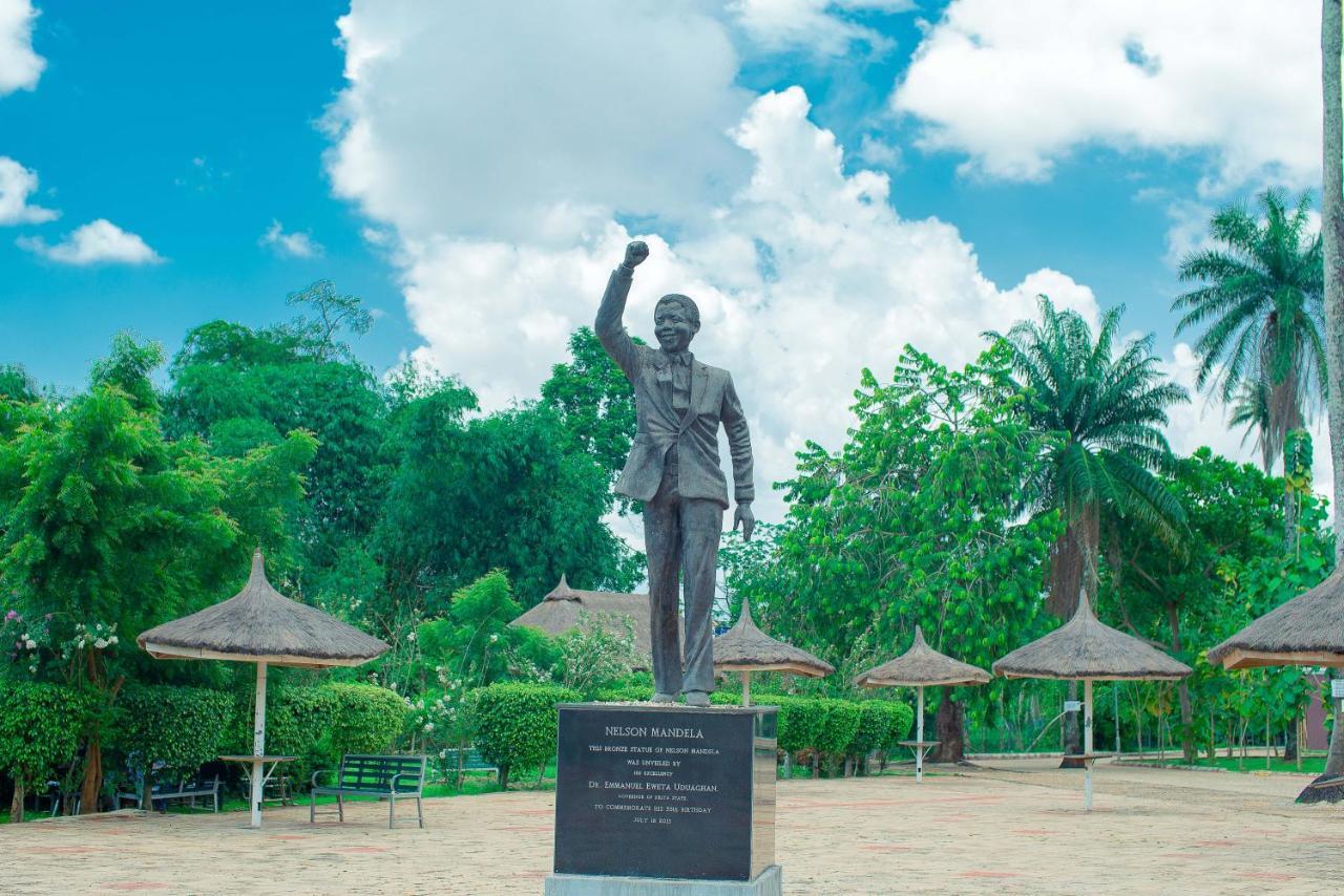 Отель Nelson Mandela Gardens Okpanam Экстерьер фото