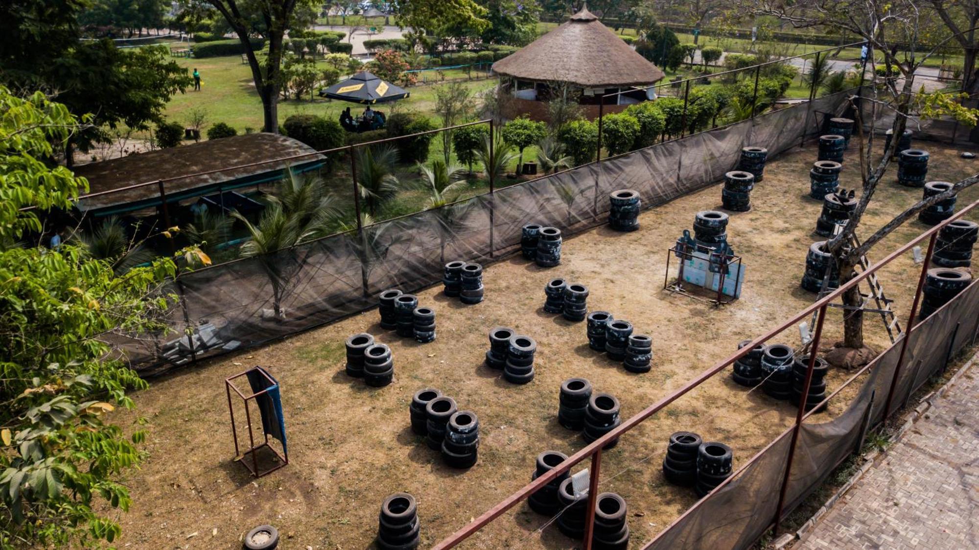 Отель Nelson Mandela Gardens Okpanam Экстерьер фото